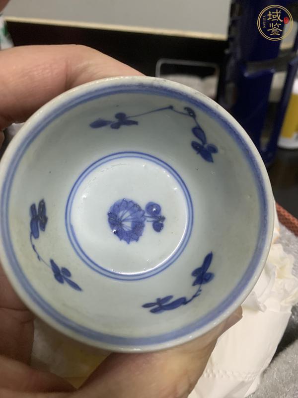 古玩陶瓷青花折枝花卉紋杯真品鑒賞圖