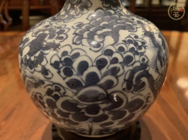 古玩陶瓷青花鳳穿牡丹紋軍持真品鑒賞圖