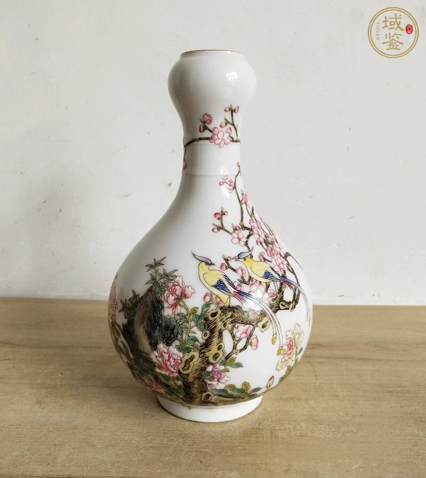 古玩陶瓷花鳥紋瓶真品鑒賞圖