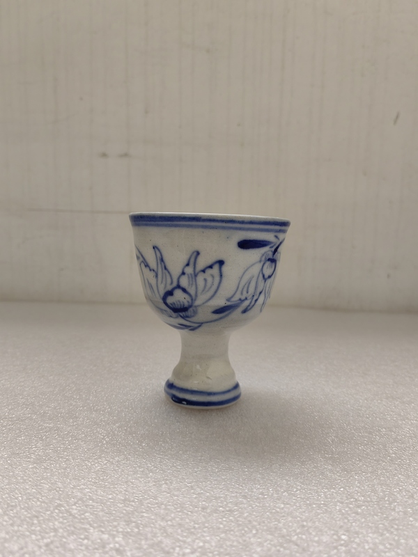 古玩陶瓷青花花卉紋高足杯拍賣,當(dāng)前價(jià)格580元