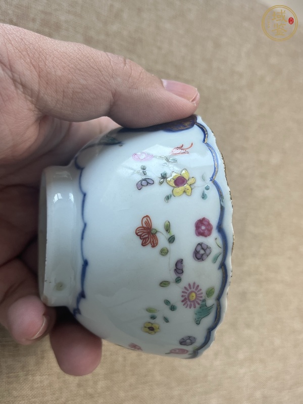 古玩陶瓷青花彩繪花卉紋杯真品鑒賞圖