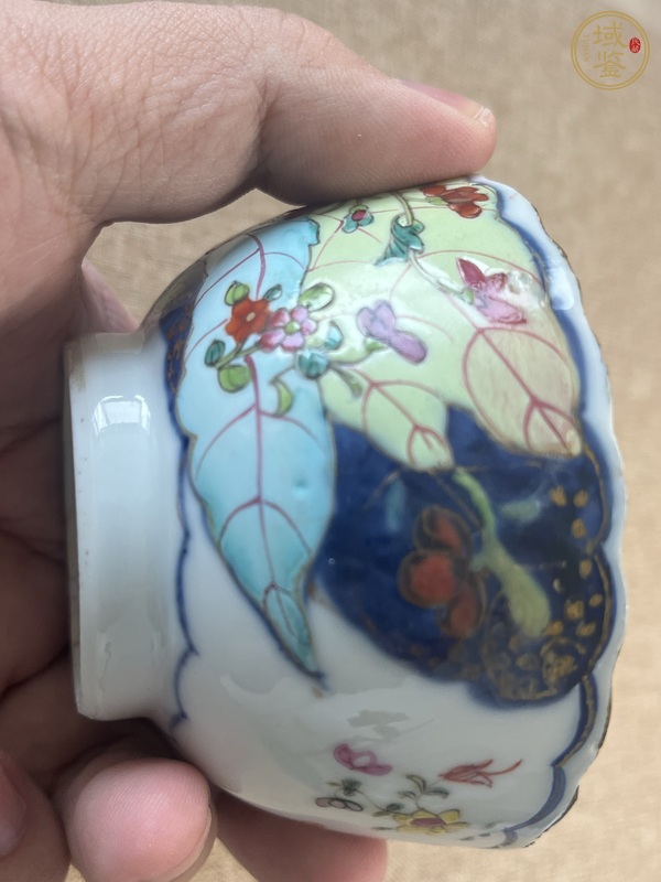 古玩陶瓷青花彩繪花卉紋杯真品鑒賞圖