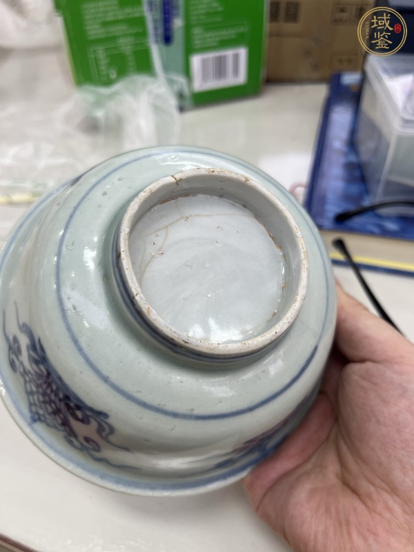 古玩陶瓷青花花卉紋茶碗真品鑒賞圖