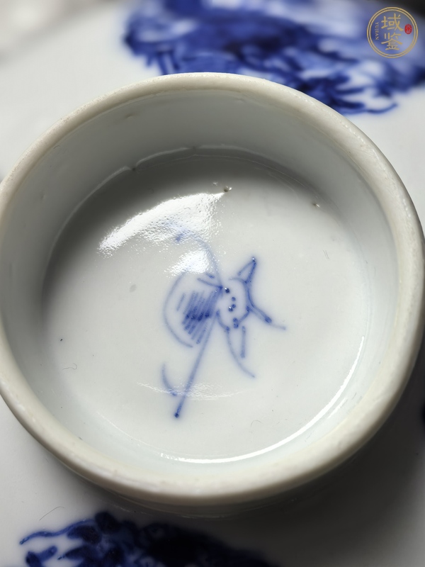 古玩陶瓷團(tuán)龍紋青花碗真品鑒賞圖