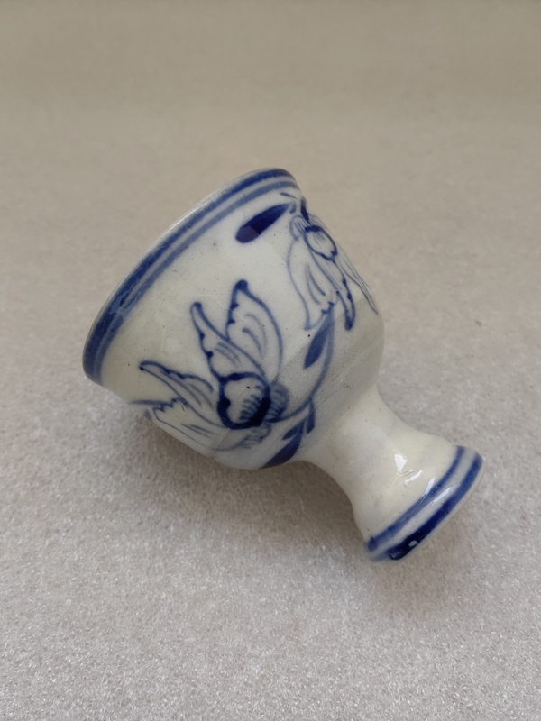 古玩陶瓷青花花卉紋高足杯拍賣,當(dāng)前價(jià)格580元