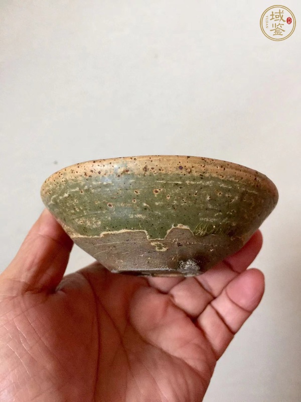 古玩陶瓷越窯系青瓷茶盞真品鑒賞圖