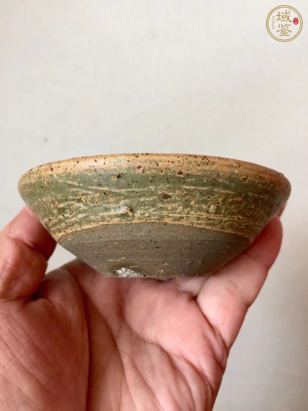 古玩陶瓷越窯系青瓷茶盞真品鑒賞圖