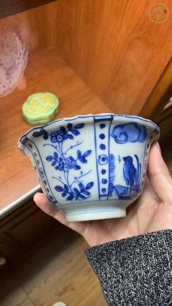 古玩陶瓷晚明青花花鳥杯真品鑒賞圖