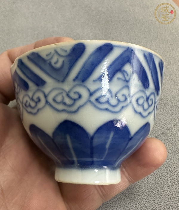 古玩陶瓷青花如意云紋雞心杯 真品鑒賞圖