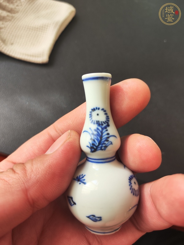 古玩陶瓷清康熙 青花花草紋葫蘆瓶真品鑒賞圖