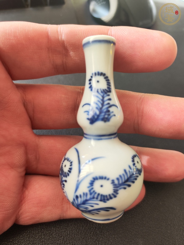 古玩陶瓷清康熙 青花花草紋葫蘆瓶真品鑒賞圖