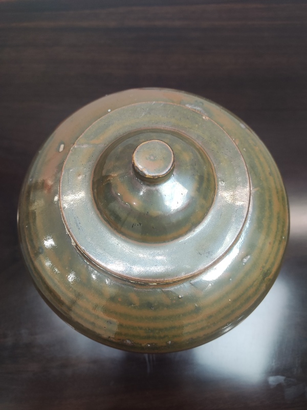 古玩陶瓷精品:明代定窯系紫金釉柿紅斑茶葉罐(1368年-1644年)拍賣,當前價格8600元