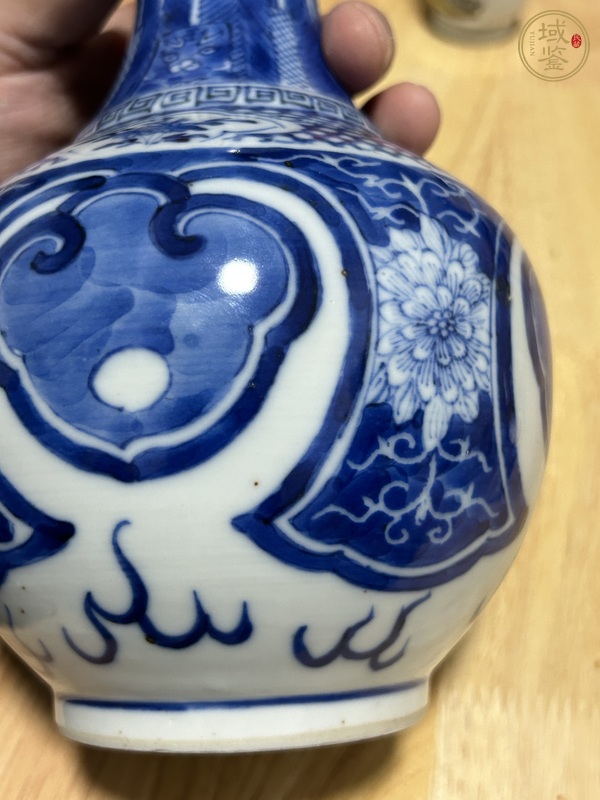 古玩陶瓷青花賞瓶真品鑒賞圖