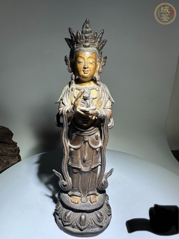 古玩銅器銅龍女造像真品鑒賞圖