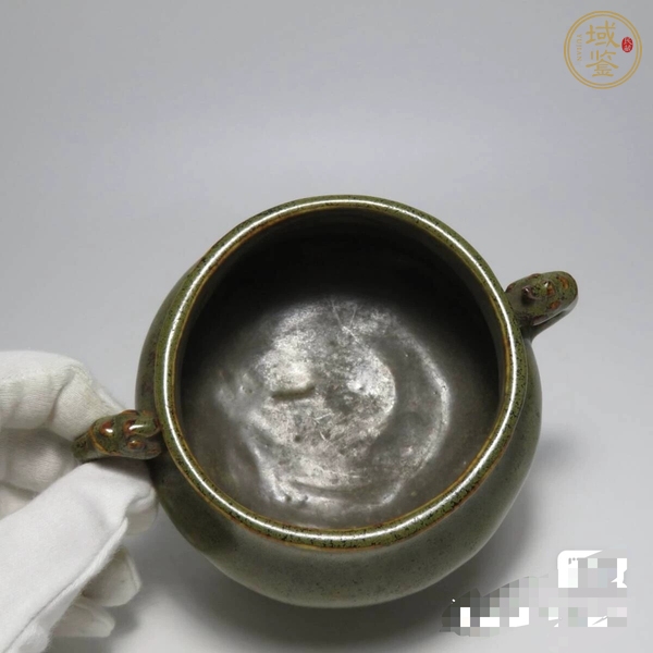 古玩陶瓷創(chuàng)匯期茶葉末釉雙耳香爐真品鑒賞圖