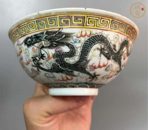 古玩陶瓷粉彩龍鳳紋碗真品鑒賞圖