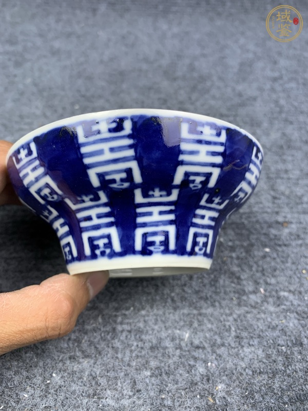 古玩陶瓷青花壽字紋蓋碗真品鑒賞圖