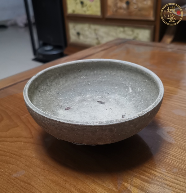 古玩陶瓷岳州窯青釉茶碗真品鑒賞圖