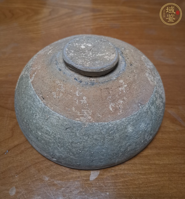 古玩陶瓷岳州窯青釉茶碗真品鑒賞圖