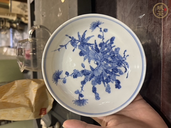 古玩陶瓷青花花卉紋盤真品鑒賞圖