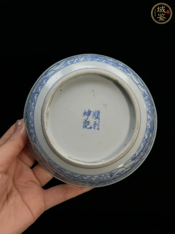 古玩陶瓷青花纏枝花紋蓋碗真品鑒賞圖