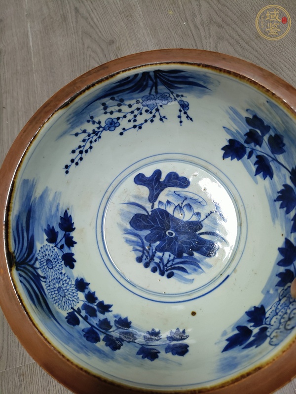 古玩陶瓷醬釉青花噴真品鑒賞圖