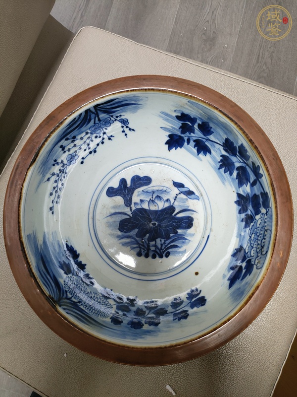 古玩陶瓷醬釉青花噴真品鑒賞圖