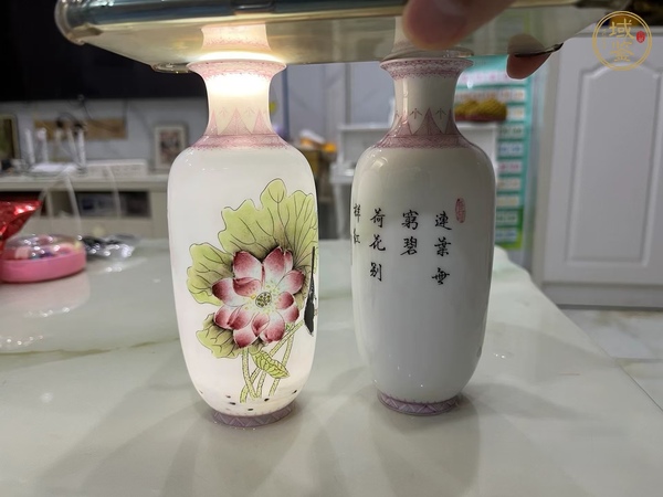 古玩陶瓷花鳥紋瓶真品鑒賞圖