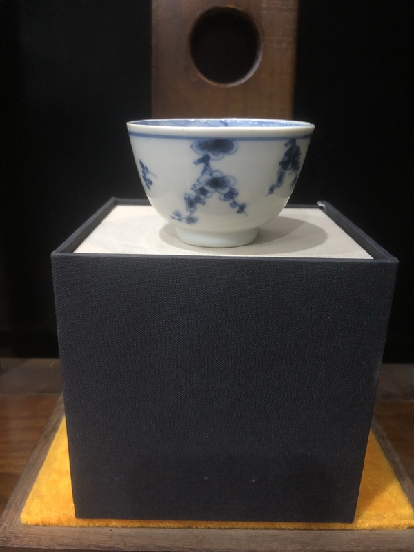 古玩陶瓷（精品品茗杯）清早-康熙-梅花紋-青花品茗杯拍賣，當(dāng)前價(jià)格816元