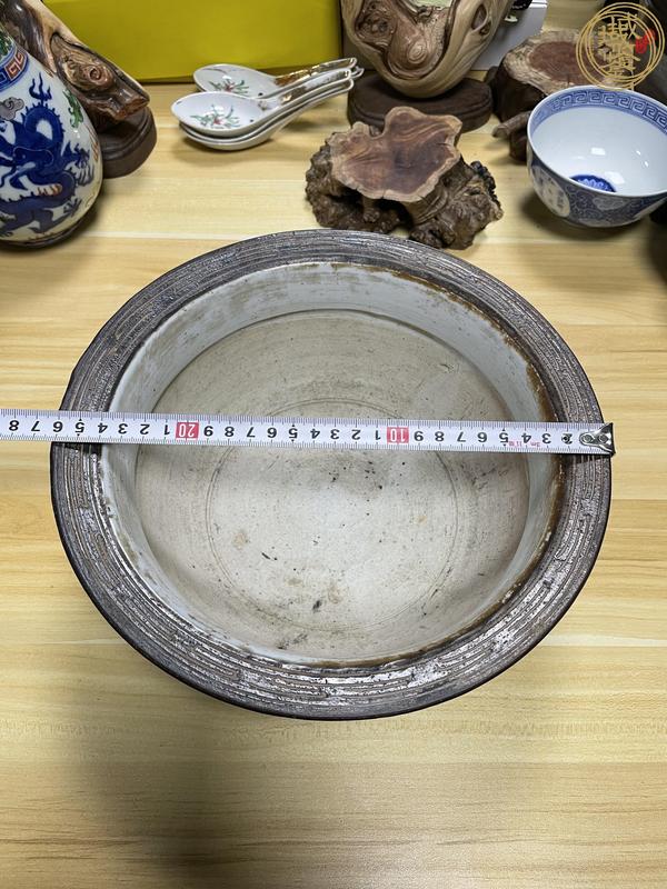 古玩陶瓷青花趕珠龍紋香爐真品鑒賞圖