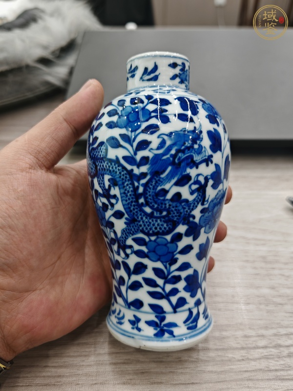 古玩花間龍紋青花瓶真品鑒賞圖