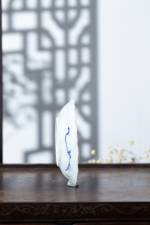 古玩陶瓷清康熙·青花花卉紋花口碟一對拍賣,當前價格1500元