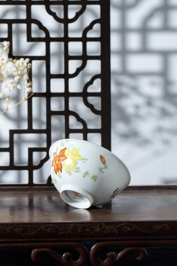 古玩陶瓷民國(guó)·粉彩花卉紋碗一對(duì)拍賣(mài)，當(dāng)前價(jià)格115元