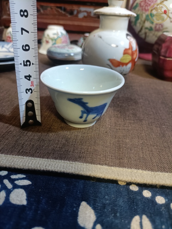 古玩陶瓷青花杯真品鑒賞圖