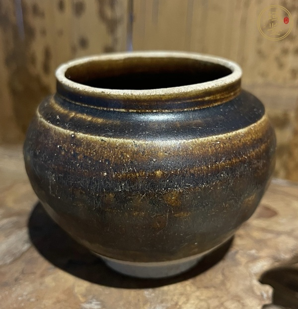 古玩陶瓷耀州窯黃釉窯變弦紋茶入真品鑒賞圖