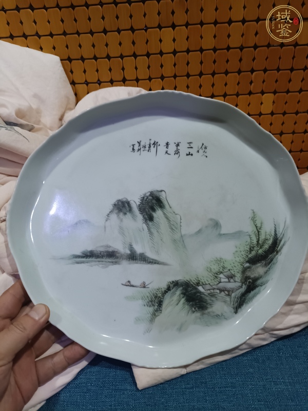 古玩陶瓷山水紋盤真品鑒賞圖