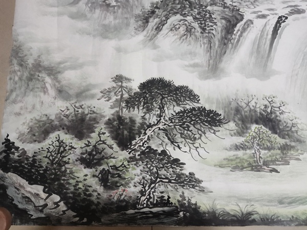 古玩字畫帶合影中美協(xié)名家羅峻 山水拍賣,當(dāng)前價(jià)格388元