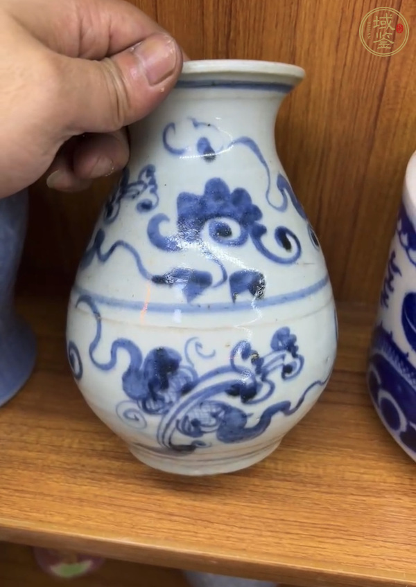 古玩陶瓷青花尊真品鑒賞圖