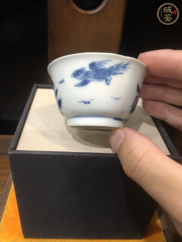 古玩花鳥紋青花杯真品鑒賞圖