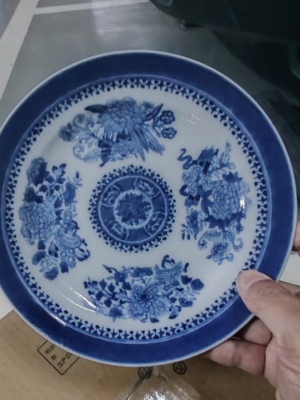古玩轉(zhuǎn)賣青花折枝花卉紋折沿盤拍賣,當(dāng)前價(jià)格9800元