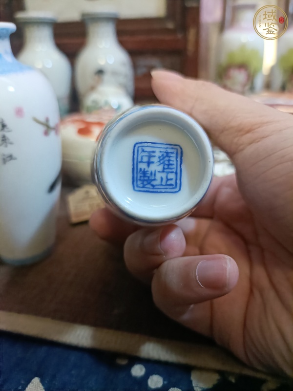 古玩陶瓷花鳥紋瓶真品鑒賞圖