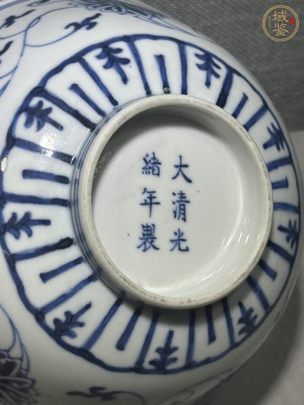 古玩陶瓷青花纏枝花卉紋碗真品鑒賞圖