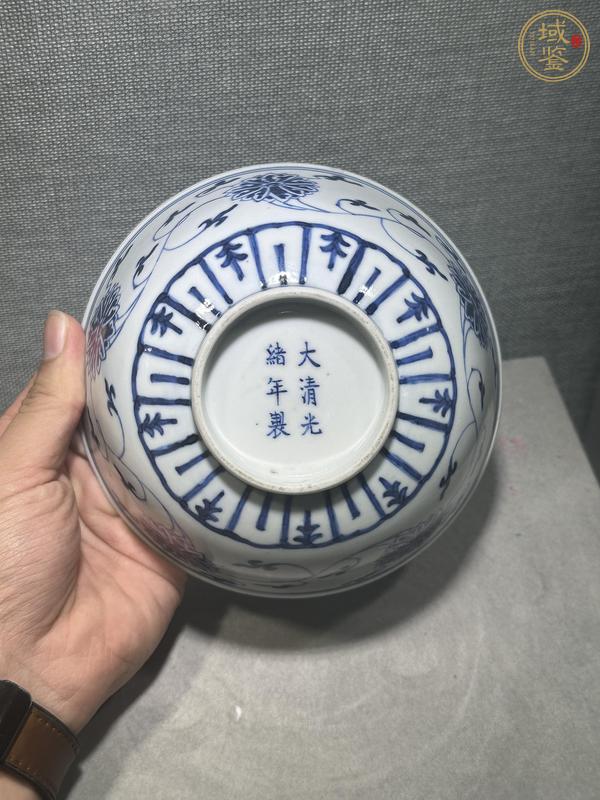 古玩陶瓷青花纏枝花卉紋碗真品鑒賞圖