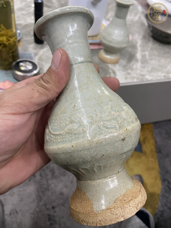 古玩陶瓷影青印花花瓶真品鑒賞圖