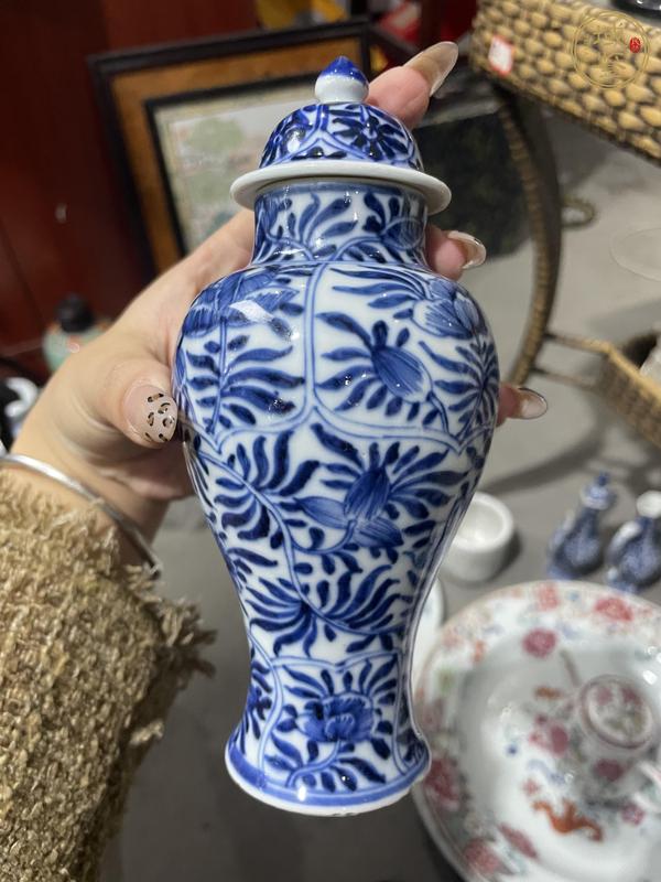 古玩陶瓷青花蓋瓶真品鑒賞圖