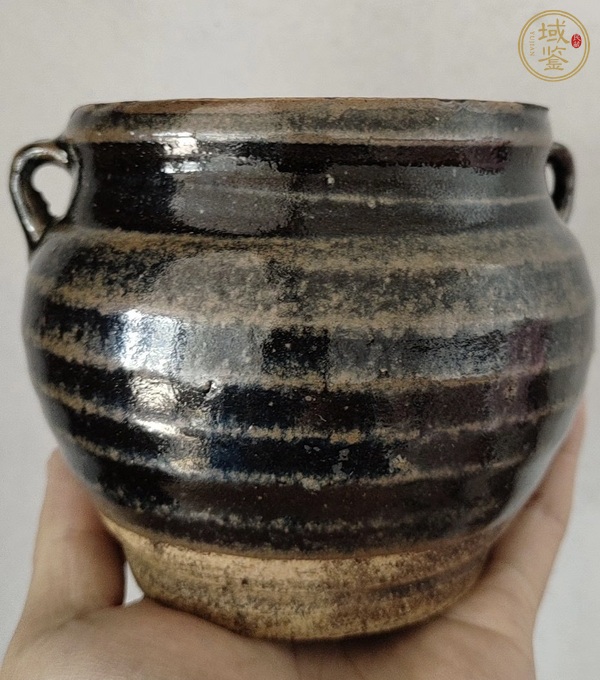 古玩陶瓷燕川窯窯變黑釉弦紋雙耳茶入真品鑒賞圖