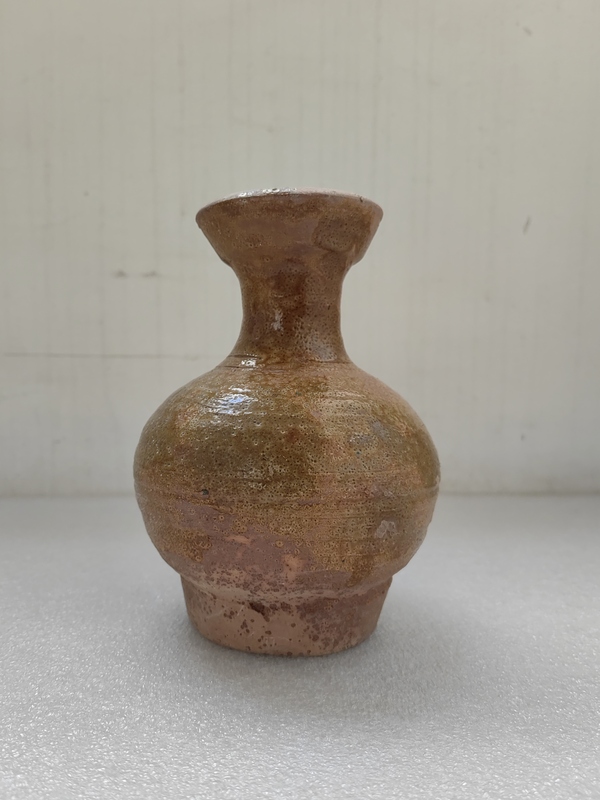 古玩陶瓷黃綠釉盤口瓶拍賣,當前價格850元