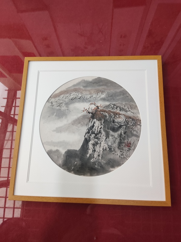 古玩字畫手工精裱中美協名家王小軍 山水圓光拍賣,當前價格388元