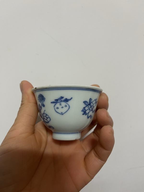 古玩陶瓷青花博古花卉紋杯拍賣，當(dāng)前價(jià)格4500元