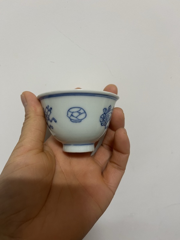 古玩陶瓷青花博古花卉紋杯拍賣，當(dāng)前價格4500元